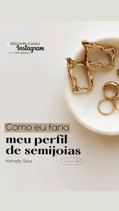 Instagram de semi jóias | jóias | perfil de jóias | vender jóias | perfil profissional | curso descomplicando Instagram para negócios. Studio Makeup, Jewelry Post, Jewelry Photography, Story Instagram, Jewelry Inspo, Mini Me, No Instagram, Etsy Store, Diy Jewelry