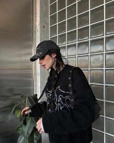 Model Inspo, Gothic Outfits, Casual Style Outfits, Photography Inspo, Retro Outfits, Wearing Black, Fashion Advice, Casual Style, My Girl