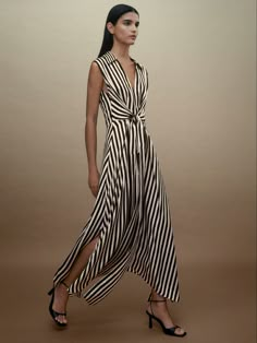 Modesty Fashion, Feminine Dress, Daily Dress, Fashion Design Clothes, Feminine Look, Fashion 2020, Mode Inspiration, Striped Dress