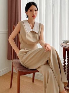 Colorblock Shirt, Long Jumpsuit, Blouse Casual Fashion, Sleeveless Short Dress, Vintage Inspired Outfits, Couture Sewing, Causual Outfits, Contrast Collar, Long Jumpsuits