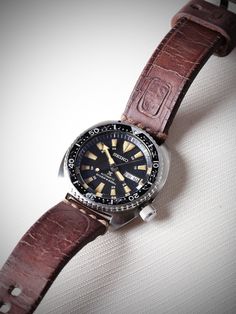 Skx007 Mod, Mens Watches Classy, Watch Pictures, Seiko Skx, Sick Clothes, Old Watch, Seiko Mod, Seiko Prospex