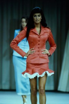 Alaia Dress, Fashion 1990s, 90s Runway Fashion, Runway Fashion Couture, Original Supermodels, Azzedine Alaia, 90s Dress, Fashion Show Collection, Couture Fashion