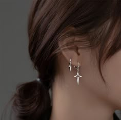 Kpop Earrings, Spike Hoop Earrings, Double Earrings, Double Piercing, Drop Hoop Earrings, Magical Jewelry, Foto Ideas Instagram, Jewelry Outfit, Small Earrings