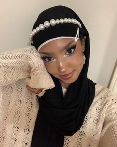 Headwrap Tutorial, Hijabi Fits, Modest Outfit Ideas, Hijabi Aesthetic, Muslim Outfits, The End Of The World