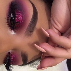 Eye Makeup Glitter, Maquillage On Fleek, Makeup Glitter, Birthday Makeup, Makeup Hacks, Makeup On Fleek, Make Up Looks, Makeup Obsession, Glitter Makeup