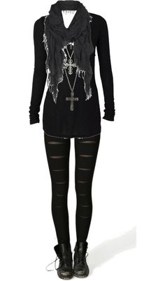 I enjoy the use of black...as you'll learn throughout all my pins... Rocker Chic Jewelry, Outfits Rock, Outfits Punk, Outfit Pantalon, Rock Clothing, Scene Girl, Jewelry Gothic