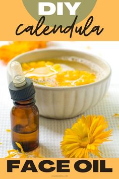 Calendula Recipes, Face Oil Recipe, Face Cream Diy, Face Serum Recipe, Diy Lotions, Acne Reduce, Natural Skincare Recipes, Calendula Benefits, Natural Anti Aging Skin Care