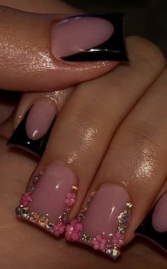 Grown Women Nails, Short Junk Nail, Short Boujee Acrylic Nails, Junk Nails Short, Birthday Nails Short, Gala Nails, Duck Nails Short, Drippy Nails, Acrylic Nails Yellow