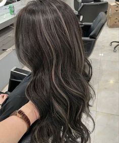 Skunk Hair, Black Hair Balayage, Brown Hair Inspo, Hair Inspiration Long, Brunette Hair With Highlights, Hair Streaks, Brown Hair Balayage, Pretty Hair Color