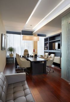 Фото интерьера кабинета офиса в современном стиле Office Cabin Design, Law Office Decor, Meeting Room Design, Stylish People, Grey Interior Design