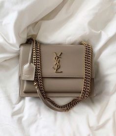 Tas Lv, Sac Louis Vuitton, Luxury Bags Collection, Aesthetic Bags, Girly Bags, Luxury Purses, Fancy Bags, Prada Bags, Pretty Bags