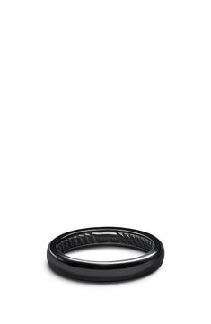 a black ring on a white background