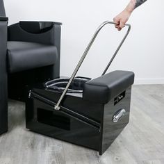 Smart Spa Pedicure Chair for sale by Keller. Unique portable pedicure spa tub, pull-away basin. View Plumbing free spa pedicure chair & shop nail equipment! Nail Rooms, Pedicure Chair Ideas, Nail Room Decor Ideas, Modern Pedicure, Pedicure Station Ideas, Moms Nails, Salon Chairs For Sale, Pedicure Tub, Beauty Rooms