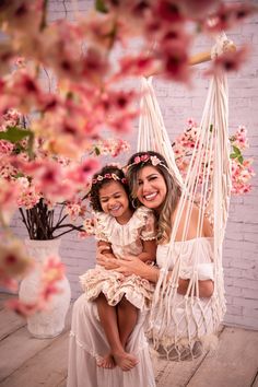 Fotos Ideas, Shooting Photo, Family Photoshoot, Mommy And Me, Sofia, Mothers Day, Flower Girl Dresses, Wedding Dress, Photography