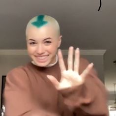 Avatar Buzzcut, Aang Cosplay, Buzzcut Halloween Costumes, Avatar Hairstyles, Buzzed Hair, Bald Hair, Bald Men, Bald Heads