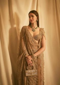 Tarun Tahiliani Saree, Golden Saree, Ananya Pandey, Web Stories, Bridesmaid Saree, Modern Saree, Indian Dresses Traditional