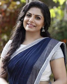 Asha Sharath, Trisha Photos, Short Clothes, Anushka Photos, Dilip Kumar, Beautiful Housewife, Snake Girl, Bengali Bride