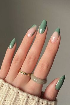 Tendance beauté 2022 : ces couleurs de vernis Kutek Disney, Colorful Nails, Trendy Nail Design, Short Acrylic Nails, Best Acrylic Nails, Cute Acrylic Nails, Green Nails