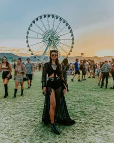 Coachella Outfit Plus Size, Coachella Theme Party Outfits, Festival Outfits Ideas, Coachella Theme Party, Best Coachella Outfits, Tomorrowland Outfit, Coachella Theme, Edc Festival