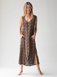 Hangout Midi Dress - Navy Olive-view 1 Boho Midi Dress, Navy Midi Dress, Shirt Dress Style, Cotton Midi Dress, Floral Print Maxi Dress, Floral Print Maxi, Green Midi Dress, Natural Life, Knit Midi