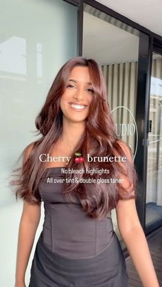 #hair Different Colored Hair Ideas, Auburn Black Balayage, Cherry Chocolate Hair On Brown Skin, Mahogany Brunette Hair, How To Dye Your Own Hair, Brunette Cherry Hair, Cherry Burnett, Cherry Brunette Balayage, Hair Colour Ideas Brunette