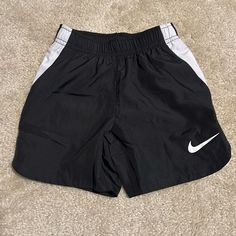 Nwt Nike Boys Dri Fit Shorts Size 2t Nike Bottoms, Nike Boys, Nike Boy, Kids Nike, Nike Black, Kids Bottoms, Workout Shorts, Black Nikes, Dri Fit