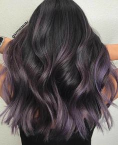 Winter Hair For Blondes, Hair Colors 2020, Hair Colors Balayage, Honey Blond, Winter Hair Color Ideas, March Nails, Trend Ideas, Peekaboo Hair, Fall Hair Color Trends