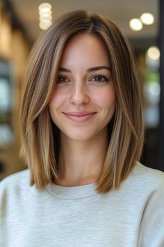 Click for More ➡️ | Save for Later ❤️  A textured long bob, also known as a lob, is a versatile cut for adding movement. Caramel balayage gives depth and warmth to the style, creating a fuller appearance with multi-dimensional color. This style suits both casual and professional settings. (Textured Long Bob with Caramel Balayage - Hairstyles For Thin Straight Hair) Hair Long Bob Straight, Dimensional Balayage Straight Hair, Straight Hair Layered Haircut, Lob Thick Hair Straight, Straight Hair Long Bob, Shoulder Length Hair Straight Layers, Straight Long Bob Haircut, Textured Lob Straight, Long Bob Haircuts Straight