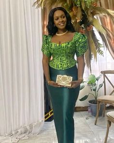 Brocade Tops Classy, Ankara Two Piece Outfit Skirt, Brocades Fashion, Brocade Skirt And Top, Ankara Wedding Guest Outfit, Skirt And Blouse Designs, Brocade Dress Styles, Lace Dress Wedding Guest, Ankara And Lace