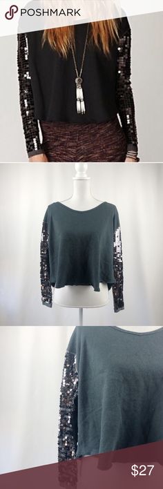 Free People | Sequin Crewneck! -Adorable and super unique piece! 🍁 -Has a unique Sequin detailing on the arms! 🍁 -Raw hemline! 🍁 -Slouchy fit!🍁 -Color is more of a dark gray than a black! 🍁 -Materials: 100% Cotton 🍁 Free People Sweaters Free People Sweaters, Free People Sweater, A Black, Dark Gray, Unique Pieces, Bell Sleeve Top, Sequin, Free People, Crew Neck