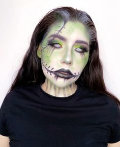 Maquillaje de Halloween Zombie Girl Zombie Dress Up, Zombie Makeup Easy Tutorial, Trucco Zombie Halloween, Zombie Makeup Cute, Face Painting Zombie, Green Zombie Makeup, Face Paint Zombie, Cute Zombie Makeup, Simple Zombie Makeup