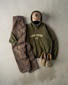 Autumn Streetwear Men, Gronala Guy Outfit, Rebalance Vintage, Green Streetwear, Guys Fashion Casual, Street Style Outfits Men, Street Fashion Men Streetwear, Fall Outfits Men