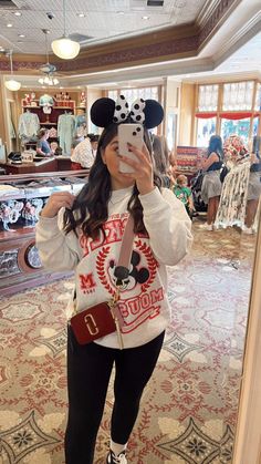 Disney Outfit Ideas Christmas, Cute Disney Outfits For Women Winter, Disney Paris Outfits, Cute Disney Outfits For Women, Plus Size Disney Outfits, Disneyland Aesthetic Outfit