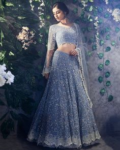 Orang India, Designer Bridal Lehenga Choli, Lehenga Saree Design, Lehnga Dress, Bridal Lehenga Collection, Designer Bridal Lehenga, Indian Bridal Lehenga, Gaun Fashion