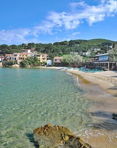 the beach is clean and clear for us to see