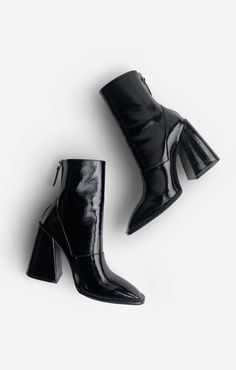 We can't get enough of the 'Eden Boot' from Alias Mae, now available in patent leather. Create the ultimate A.T.G look with these 100% leather square toe boots. Upper: 100% leather | Lining: 100% leather Square toe Man-made outer sole Chunky, sturdy heel with back zip Heel height is approximately 10cm Also available in black burnished Boots are true to size. If you are in-between sizes we suggest the size down from normal. Sizing for footwear below: Mini Boots, Alias Mae, The Eden, Square Toe Boots, Classic Coats, Minimalist Wardrobe, Toe Boots, Black Coat, Concept Store