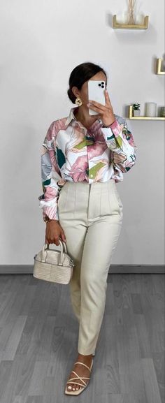 Outfits Women Casual, Corporate Baddie Outfits, Cute Professional Outfits, Corporate Baddie, Work Outfit Ideas, Career Outfits, Fashionable Work Outfit, Business Attire Women, Corporate Attire