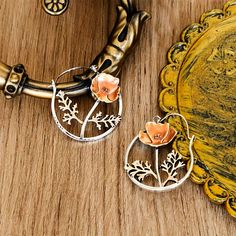 Orange Personality, Flower Orange, Old Design, Hoop Earrings Style, Earrings Women, Party Jewelry, Ear Jewelry, Organic Shapes, Party Fashion