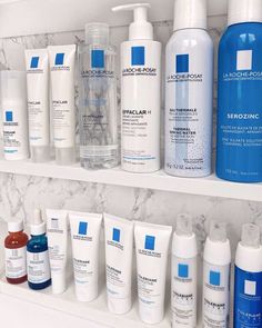 Skincare Aesthetic La Roche Posay, La Roche Posay Aesthetic, La Roche Posay Skincare Routine, La Roche Posay Products, Penyimpanan Makeup, Alat Makeup, Acne Cleansers, Roche Posay, Skin Care Solutions