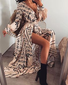 Letter Print V-Neck Thigh Slit Maxi Dress Price : 35.99 # #Maxi Free Shipping & 30 days Easy Return. #womensfashion #ootd #Dresses #Shoes #Shopping #boots #tops Maxi Robes, Looks Vintage, Printed Maxi Dress, A Dress, Elegant Woman, Elegant Fashion, Letter Print, Look Fashion