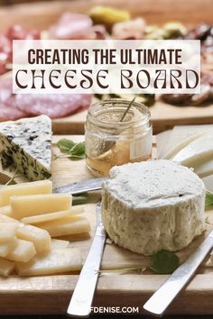 Everything you need to know to create a beautifully delicious French cheese board. Learn about types of cheeses other than Brie and Camembert, and the secret extras that will make your cheese platter presentation extraordinary Cheese Charcuterie Board Ideas, Cream Cheese Board, Cheese Plate Presentation, Fancy Cheese Board, Cheese Board Ideas