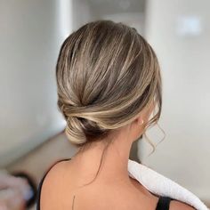 18 Gorgeous Updos for Short Hair Ideas you Must Try Immediately! Updo For Short Medium Length Hair, Bridal Buns For Short Hair, Wedding Hair For Short Thinning Hair, Short Hair Do Ups, Up So For Short Hair, Wedding Guest Hairstyles For Thinning Hair, Short Fine Hair Wedding Styles, Short Blonde Bridesmaid Hair, Hair Dos For Fine Hair