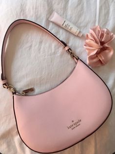 Tote Bag Inspiration, Pink Kate Spade Bag, Organization Accessories, Handbag Trends, Bag Styles, Sacs Tote Bags, Bag Inspiration