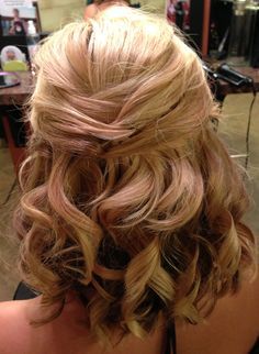 16 Pretty and Chic Updos for Medium Length Hair - Pretty Designs Wedding Hair Ideas, Best Wedding Hairstyles, Updos For Medium Length Hair, Wedding Hairstyles Half Up Half Down, Trendy Wedding Hairstyles, Wedding Hair Down, Short Wedding Hair