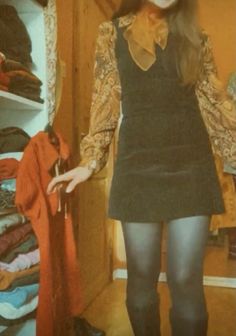 1960s Fall Outfits, 60s Black Outfit, 70s Aesthetic Dress, Grunge 60s Outfits, 1960 Mod Fashion, 1960s Clothes Women, 60s Autumn Fashion, All Black 70s Outfit, Fall Colored Outfits