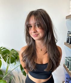 Looking for the best way to shift the focus off your broad forehead? These 19 hairstyles for big foreheads will help you achieve that and look stylish! Hairstyles With Curtain Bangs, Long Fine Hair, Side Bangs Hairstyles, Haircuts For Medium Length Hair, Fall Hairstyles, Latest Haircuts, Hair 2024, Long Hair With Bangs, Haircuts For Fine Hair