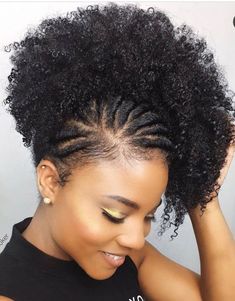 Cabello Afro Natural, Pelo Afro, 4c Hair, Natural Hair Styles Easy, Natural Hair Updo, Penteado Cabelo Curto, Natural Hair Inspiration, African Braids Hairstyles, American Woman