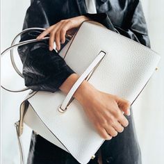 Celine Ring Bag, Nwt Tyrone Lebon, Daria Werbowy, Campaign Fashion, Celine Handbags, Ring Bag, Handbag Heaven, Celine Bag, Beautiful Bags, Clutch Handbag