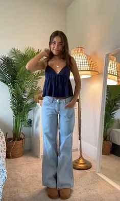 Blue On Blue Outfit, Jeans And A Cute Top, Booker T Washington, Florida High School, Celebrity Children, Outfit Inspo Summer, Cold Outfits, Booker T, Casual Preppy Outfits