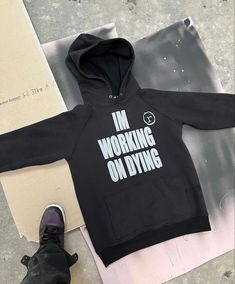 Streetwear Graphics, Underground Streetwear, Blogger Poses, Underground Clothing, Silly Clothes, Puma Hoodie, Fashion Design Template, Creative Fashion Photography, Hoodie Aesthetic